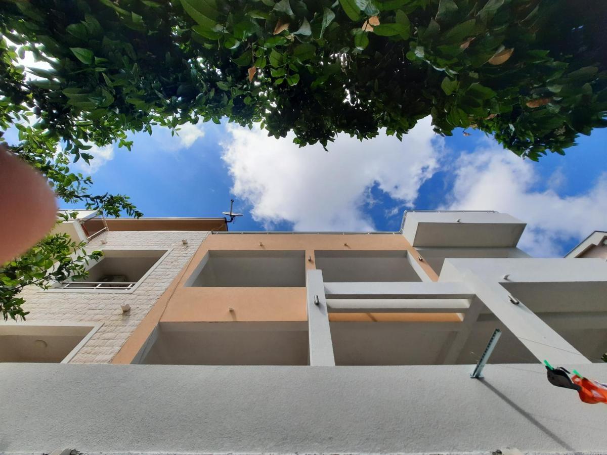 Studio Apartments Jupo 울친 외부 사진