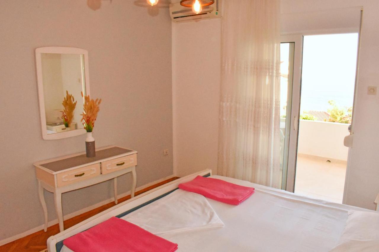 Studio Apartments Jupo 울친 외부 사진