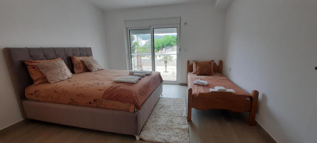 Studio Apartments Jupo 울친 외부 사진