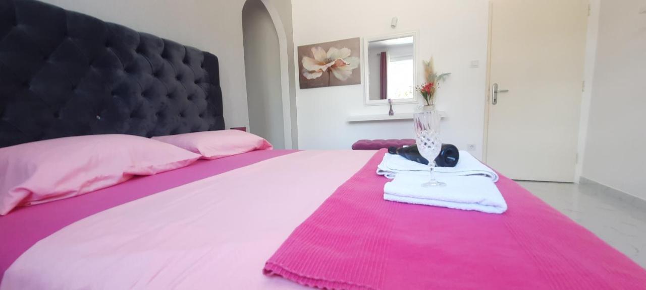 Studio Apartments Jupo 울친 외부 사진
