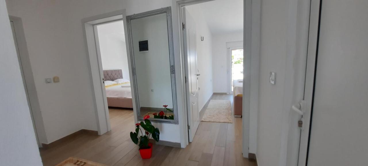 Studio Apartments Jupo 울친 외부 사진