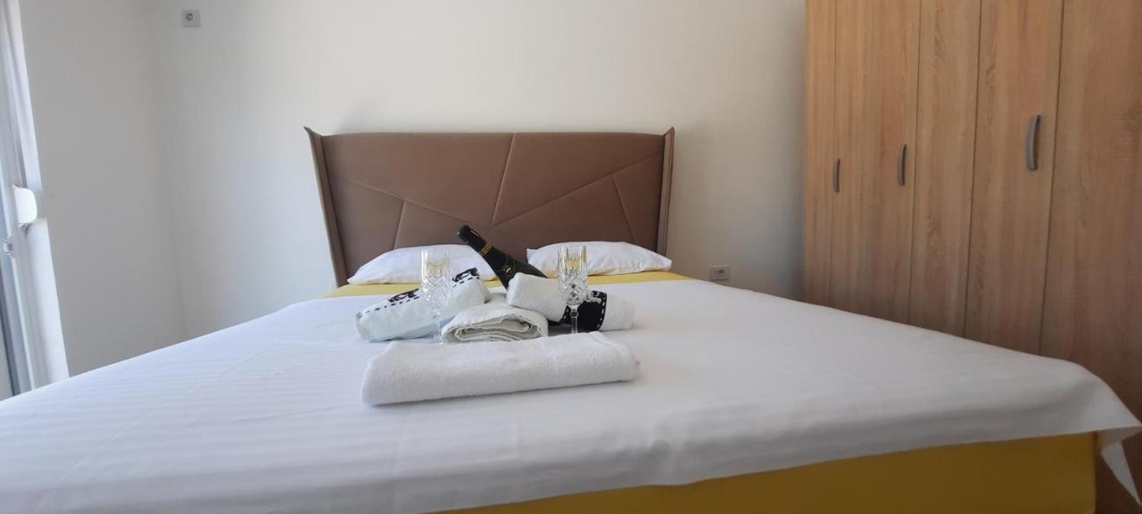 Studio Apartments Jupo 울친 외부 사진