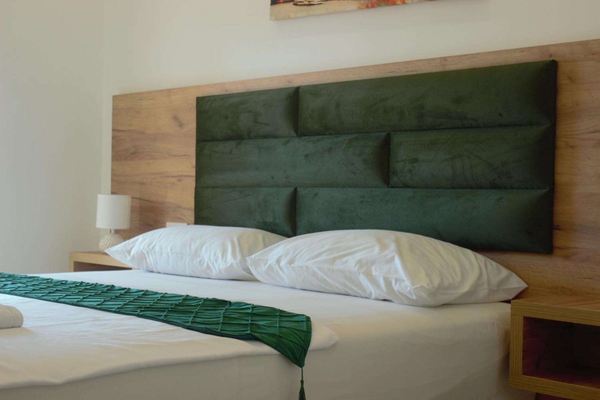 Studio Apartments Jupo 울친 외부 사진